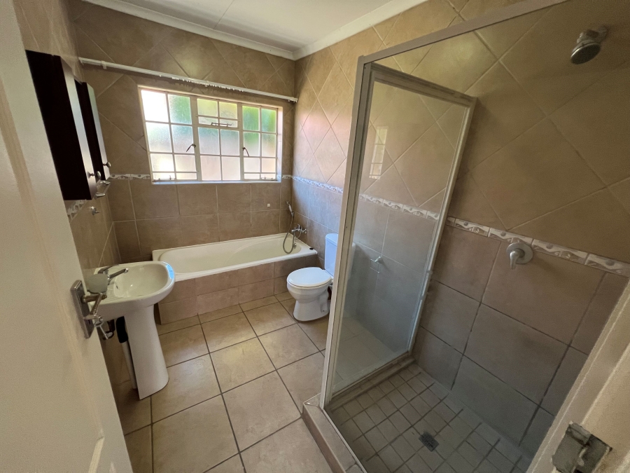 3 Bedroom Property for Sale in La Hoff North West